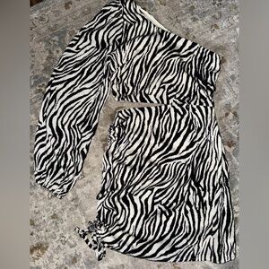 Women’s NEW Sky to Moon Angelina Zebra Mini Cutout Dress